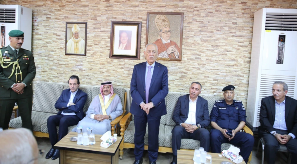 مندوبا عن الملك وولي العهد... العيسوي يعزي الكرادشة والطوال