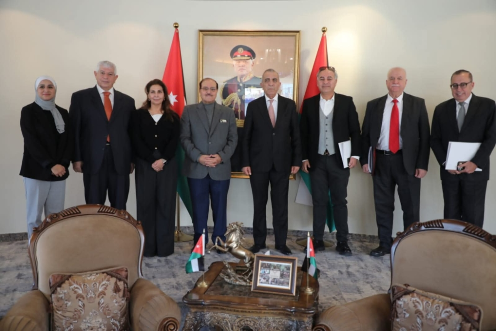 بحضور الرواشدة ... اللجنة المكلفة لاختيار ألوية الثقافة الأردنية لعام 2026 تعقد اجتماعها الأول