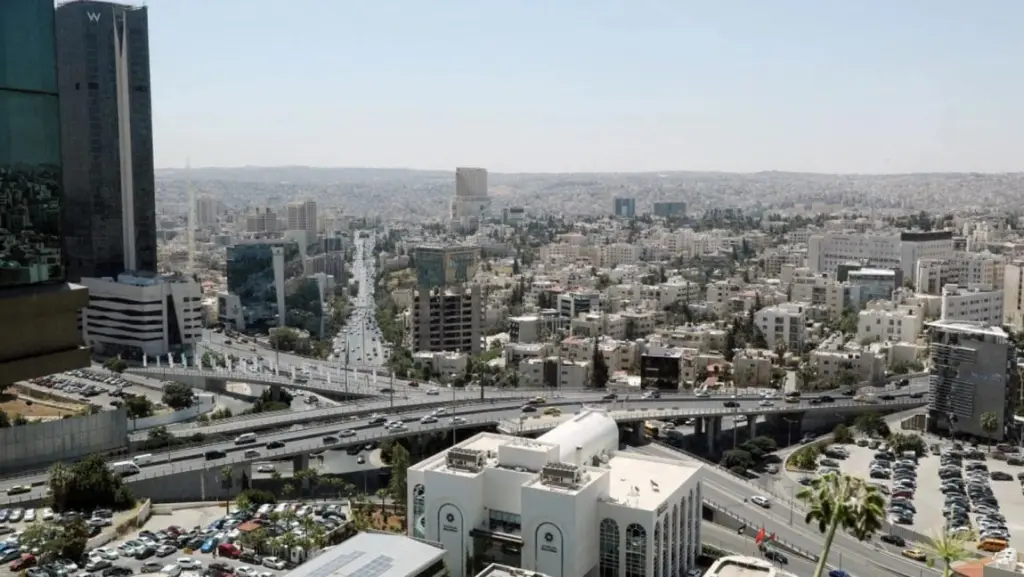 انخفاض ملموس على الحرارة وامطار متوقعة شمال الأردن