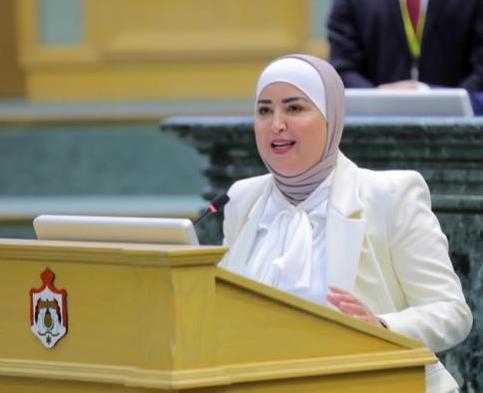 " ميادة الشريم " تجسيدٌ للعمل العام بقلبٍ إنساني