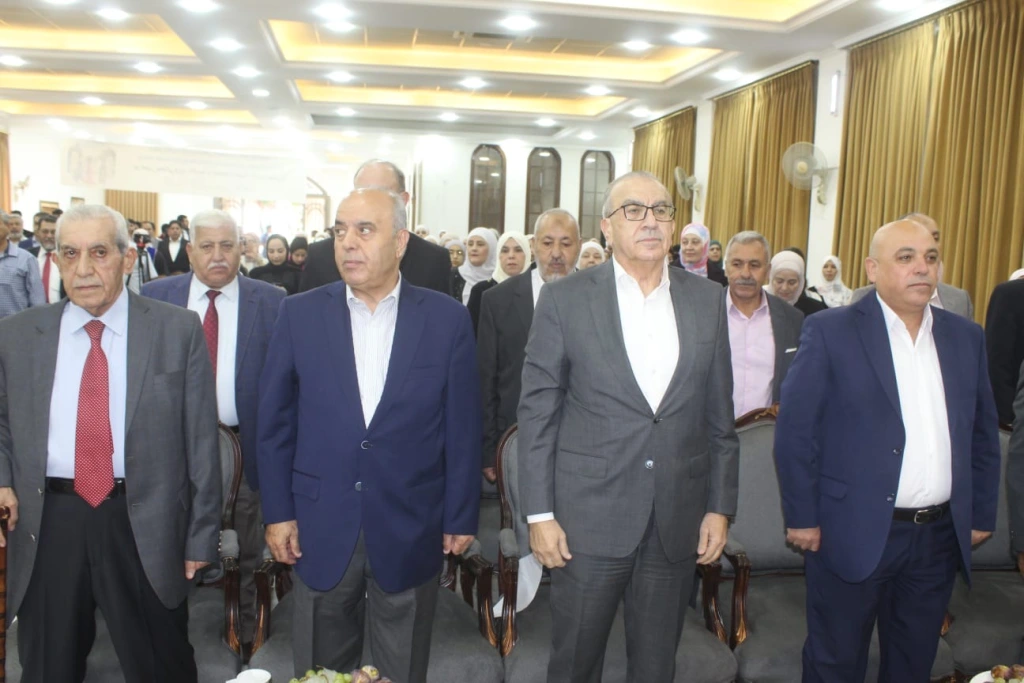 وزير التربية والتعليم  وتنمية الموارد البشرية يرعى تكريم الناجحين بالثانوية العامه من أبناء عشيرة الحياصات
