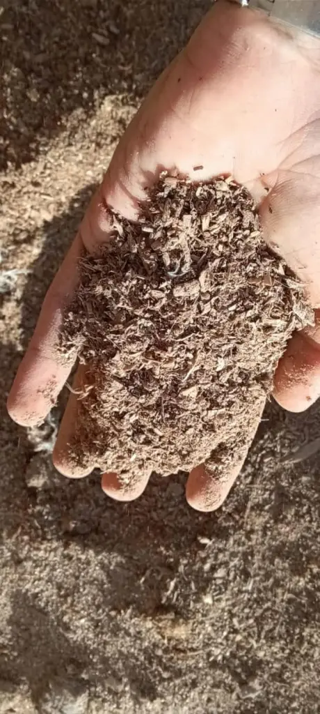 ضبط مركبة تنقل السماد العضوي غير المعالج في شمال عمّان