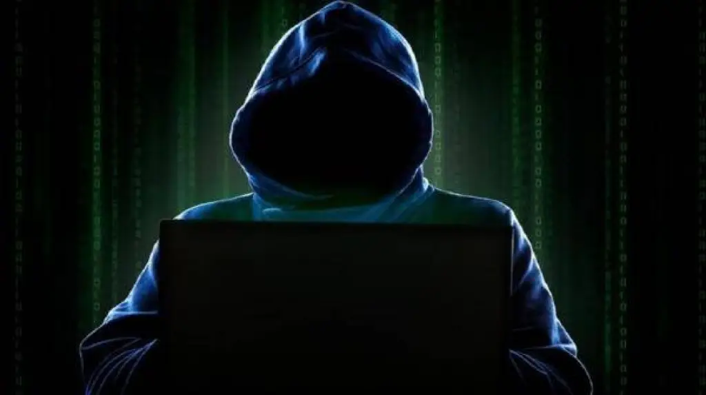 خلل في أندرويد يتيح التجسس على المستخدمين عبر كاميرا الهاتف