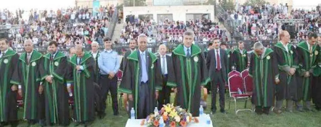 «الزيتونة» تحتفل بتخريج الفوج الـ23 من طلبتها