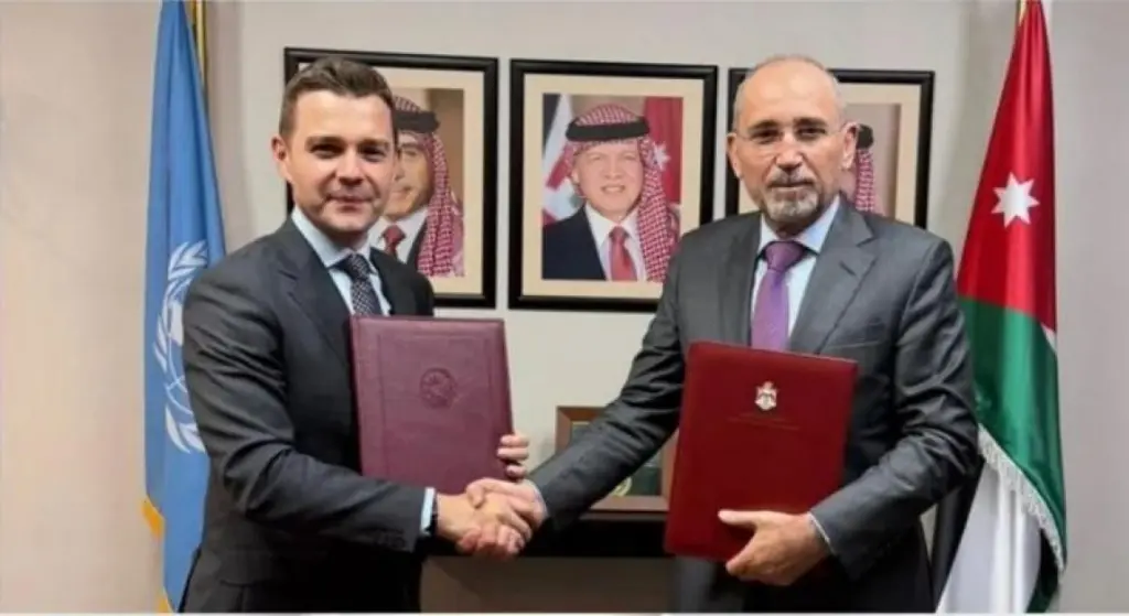 وزير الخارجية يبحث مع نظيره المقدوني آفاق زيادة التعاون بين البلدين