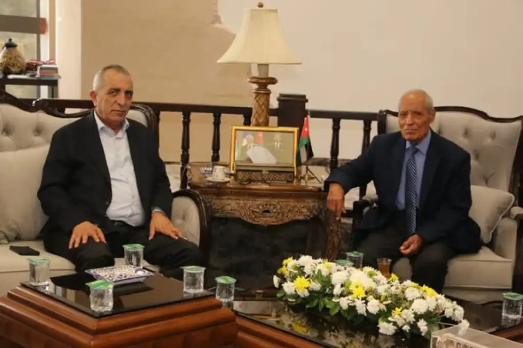 الرواشدة يلتقي مدير المركز الثقافي الملكي الأسبق الإعلامي عبد السلام الطراونة