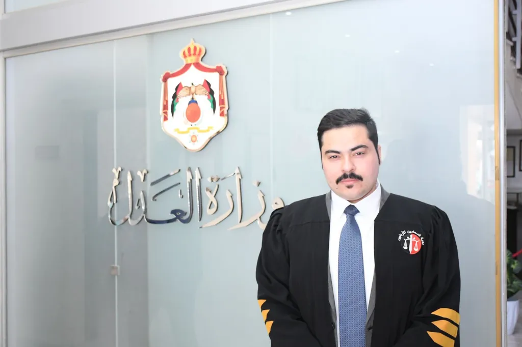 القلعة نيوز تبارك للمحامي عبدالله قاسم الدخل الله بني خالد ولوالده هذه الخطوة المباركة