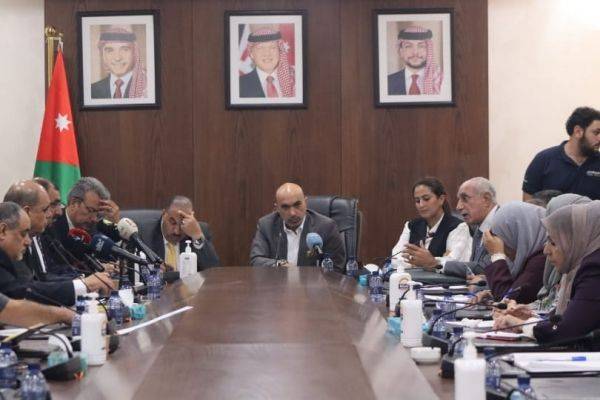 الوزير الجازي يرد على استفسارات النواب حول إلغاء وزارة العمل .. فيديو وصور