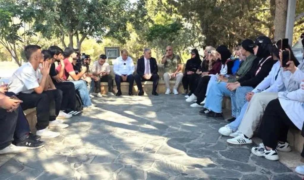 أمين عام وزارة الثقافة يتفقد أولى الجولات الميدانية لمشروع "أردننا في عيوننا"