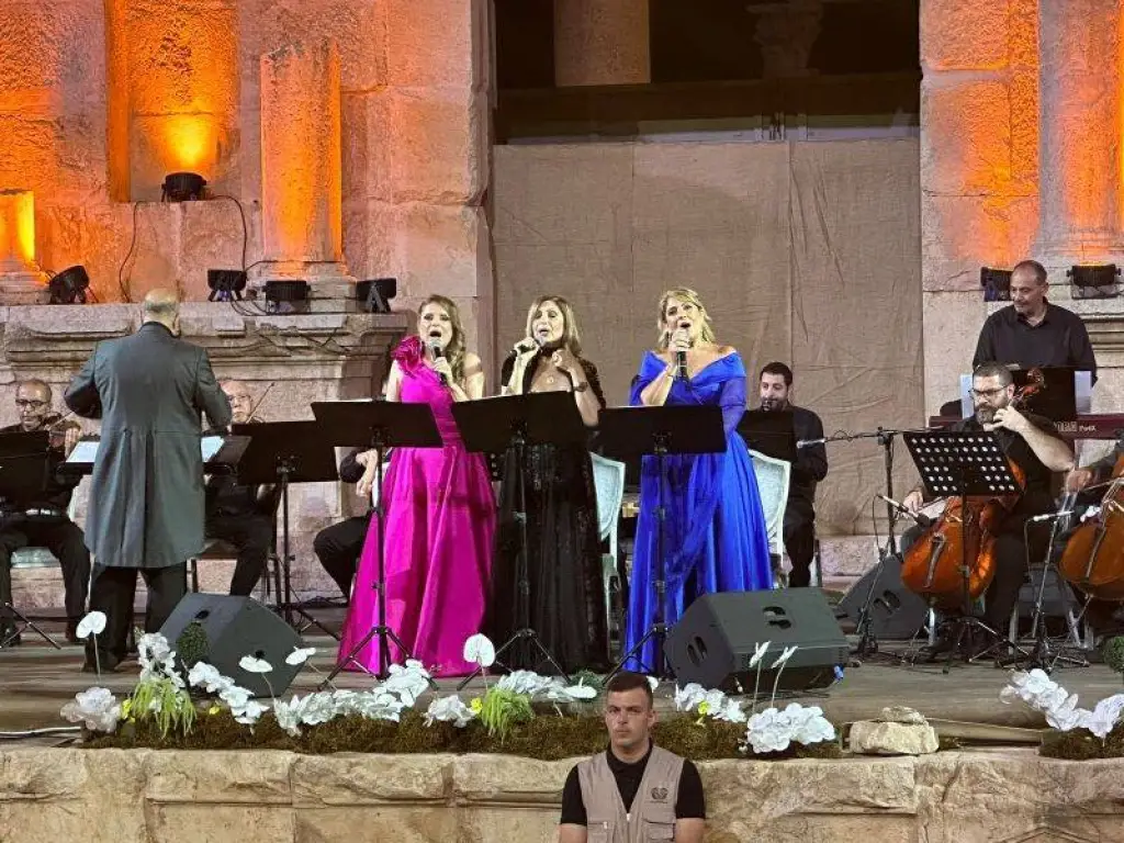 مهرجان جرش: الأخوات طنب يرسلن سلامهن من لبنان إلى فلسطين