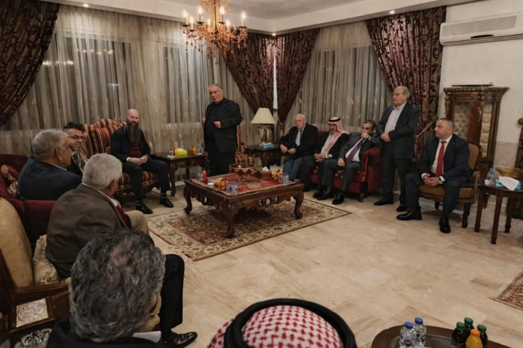 السفير الأمريكي في دارة الشيخ يوسف الشهوان العجارمة