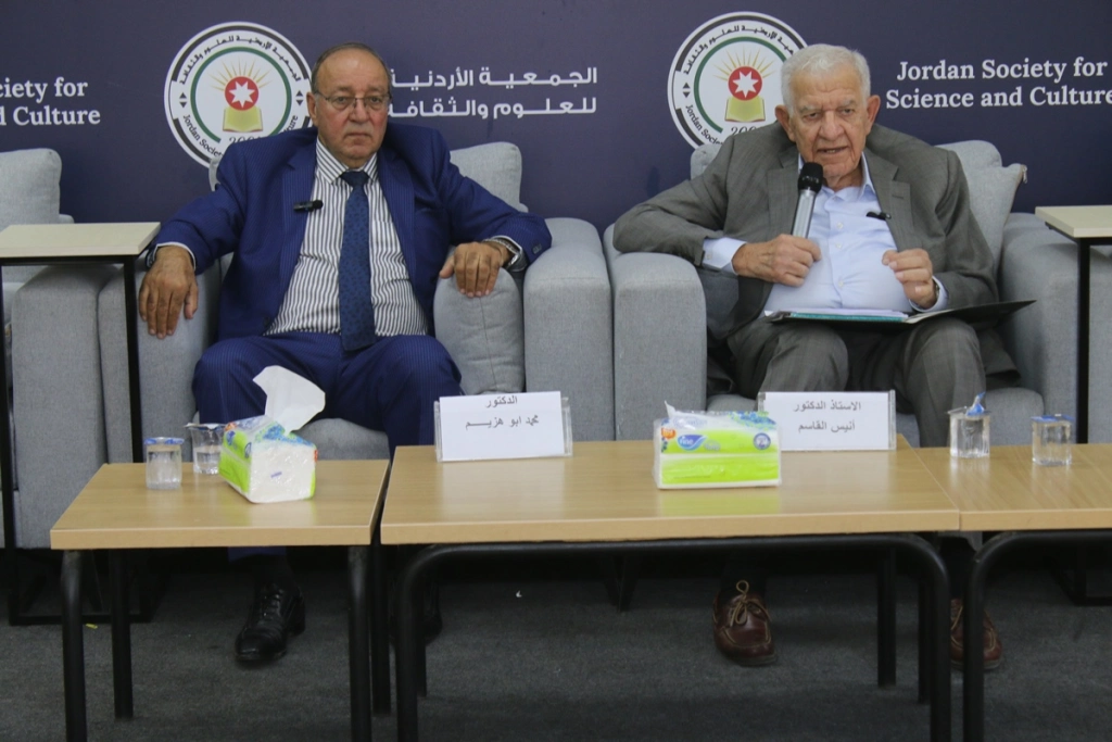 القاسم يحاضر بالأردنية للعلوم والثقافة حول معركة طوفان الأقصى أثارها وتطوراتها.
