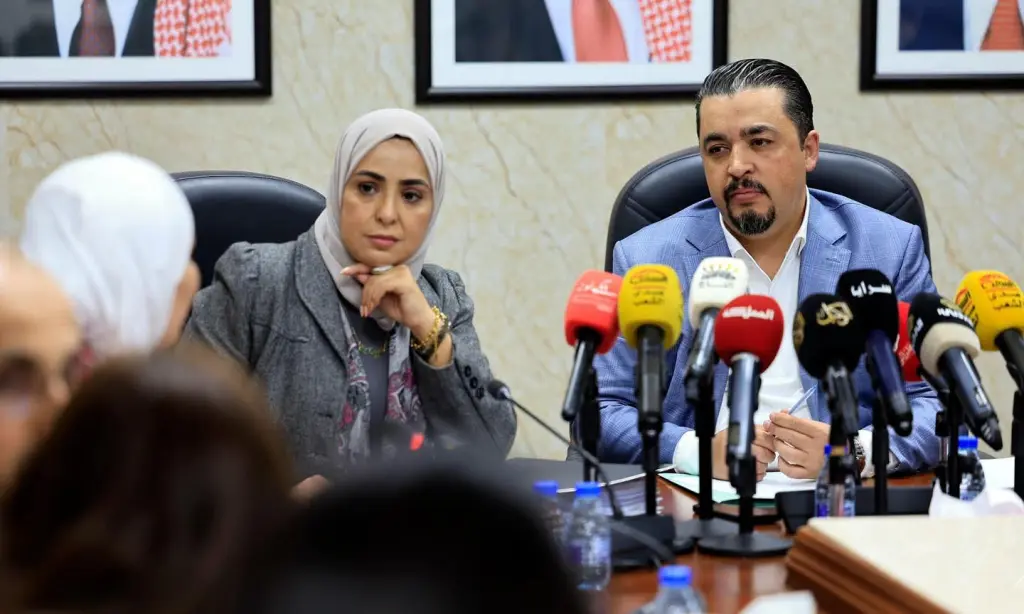  العمل النيابية تلتقي ممثلي ذوي الإعاقة ومركز الحسين للسرطان لمناقشة تعديل قانون الضمان الاجتماعي