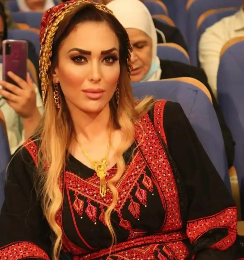 " الدكتورة أمينة عويس " قامة مقدسية في محراب العلم والعدالة تتجاوز الحدود