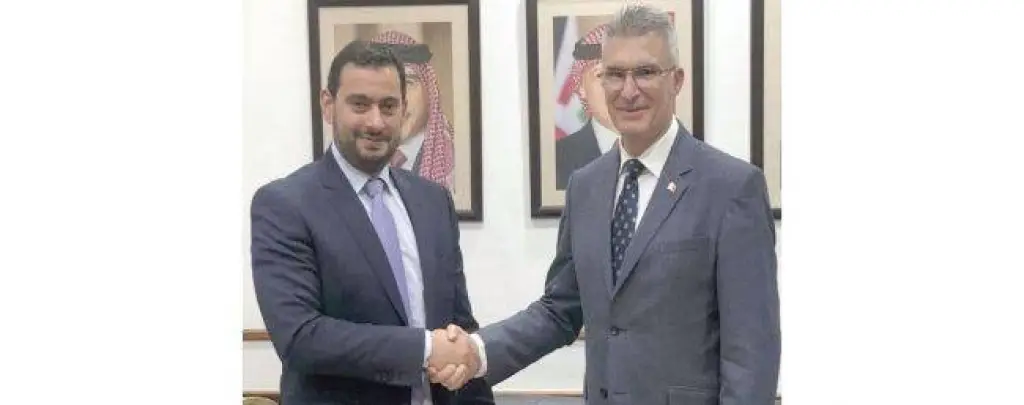 الحموري يبحث مع وزير خارجية مالطا تعزيز التعاون الاقتصادي
