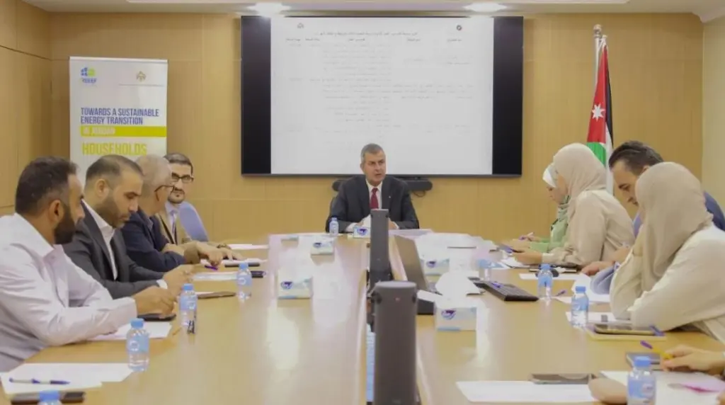 الخرابشة يتابع مشاريع رؤية التحديث الاقتصادي في الطاقة والتعدين