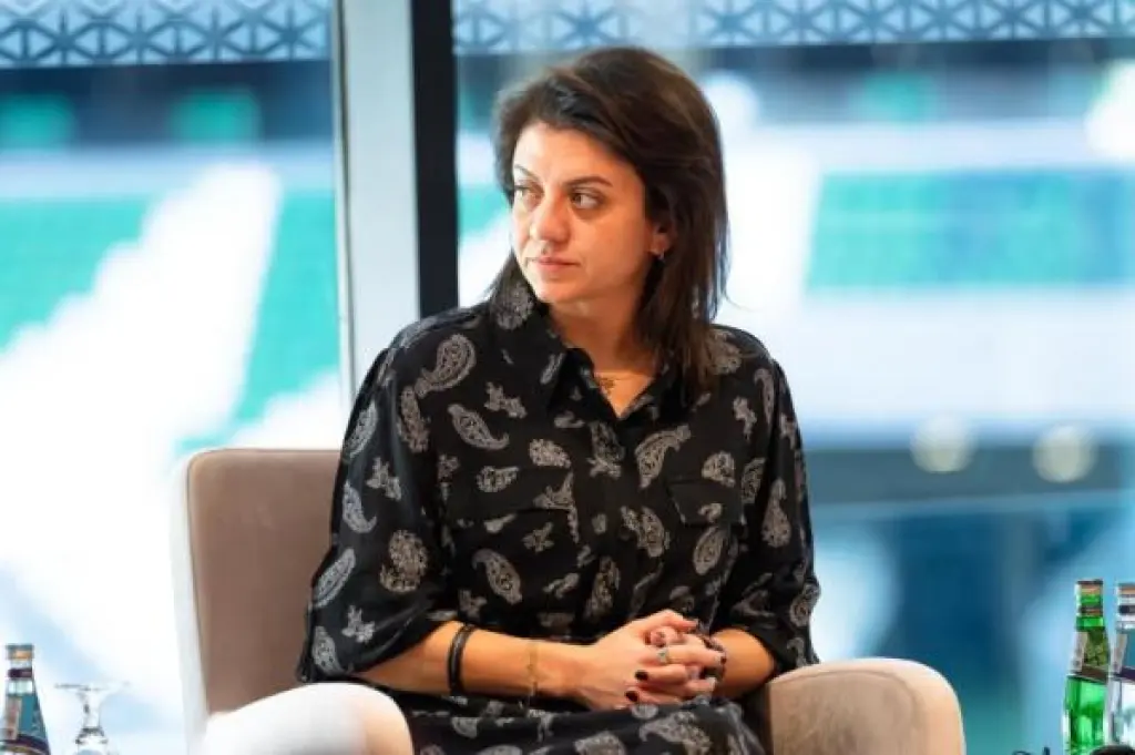 الأميرة آية بنت فيصل رئيسةً لمؤسسة الكرة الطائرة الدولية