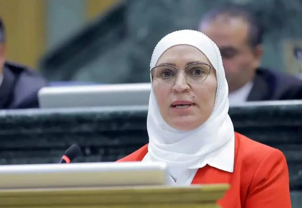 النائب هالة الجراح ترحب بإعلان ولي العهد عودة خدمة العلم