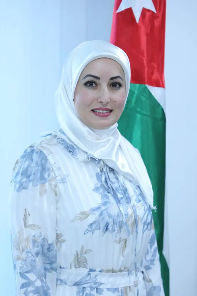 راية المجد فوق هامات السحب
