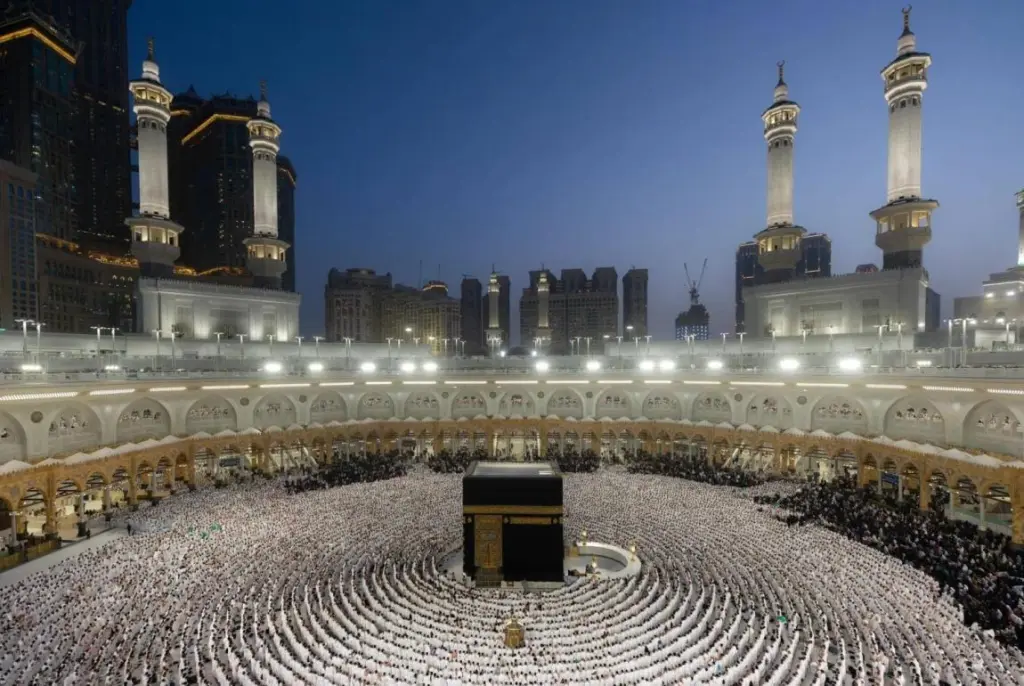 إدانات عربية وإسلامية لاستهداف الحوثيين مكة المكرمة