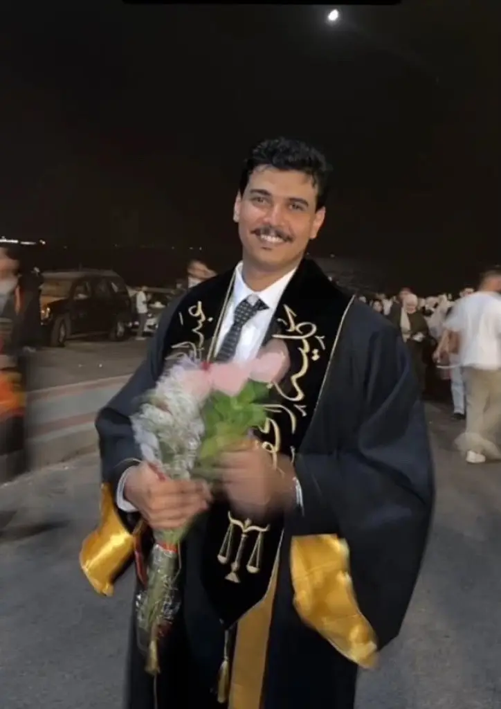 أسامة أبو العز يهنئ المحامي عبد الله البلاونة بمناسبة تخرجه من الجامعة الأردنية