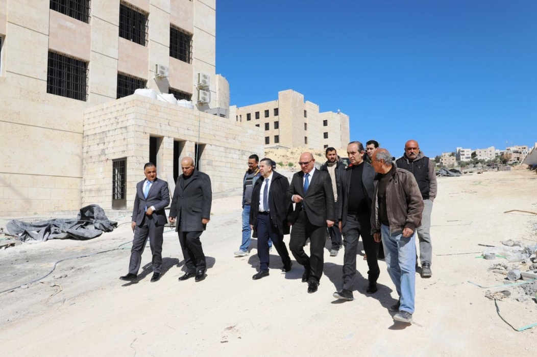 رئيس جامعة البلقاء التطبيقية يلتقي محافظ جرش ويتفقد مشروع كلية جرش التقنية
