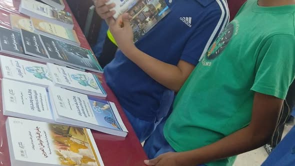 ثقافة الزرقاء تُنعش شغف القراءة بمعارض كتب في 3 مدارس
