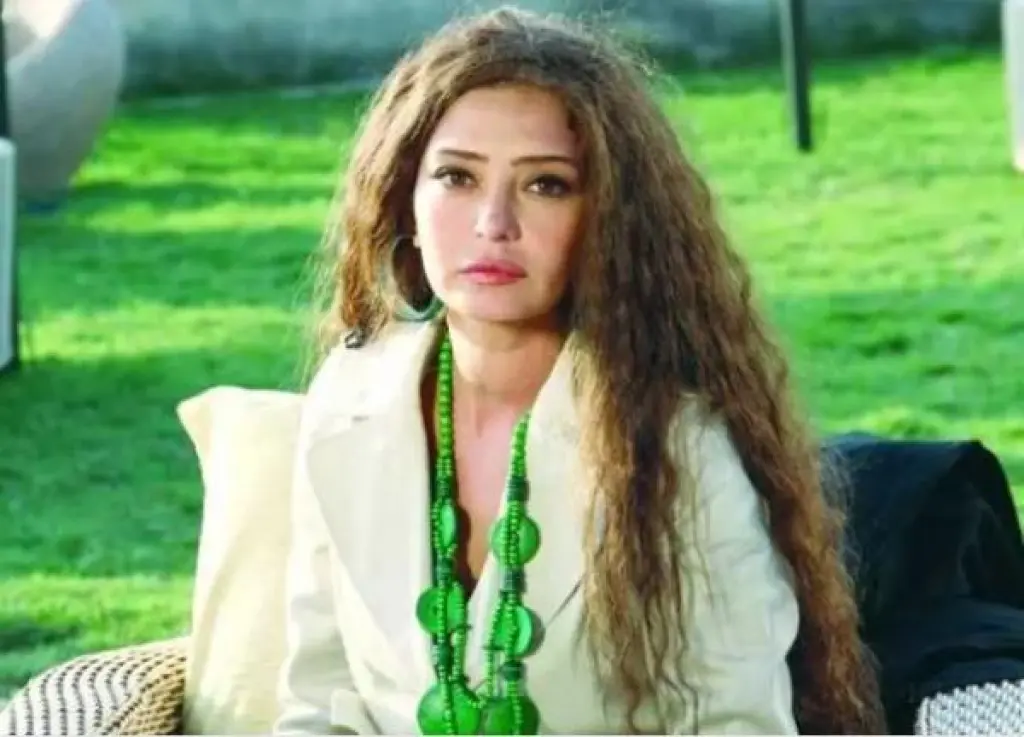 آ خرهم سمية الألفي .. فنانون ومشاهير رحلوا بسبب السرطان