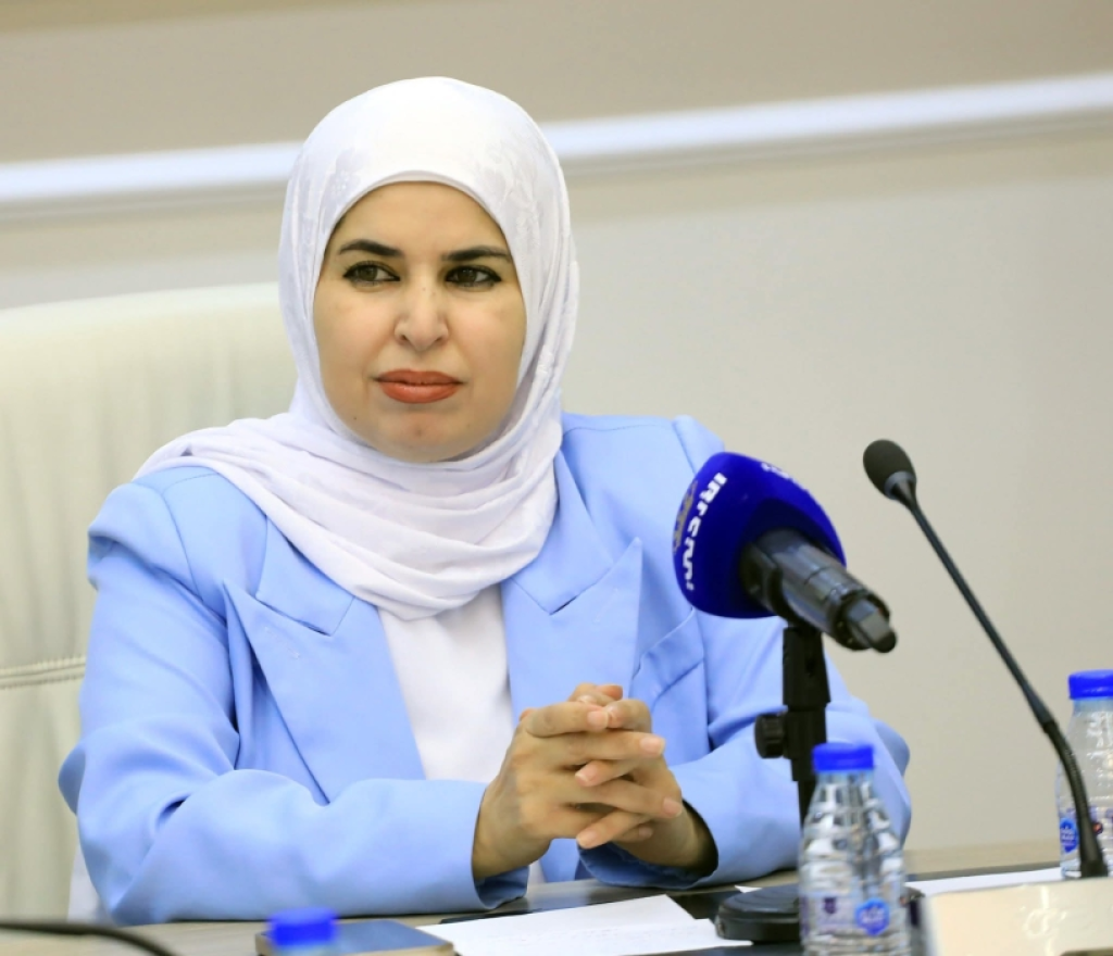 المرأة النيابية تبحث سبل تمكين المرأة وتعزيز دور الأسرة في بناء المجتمع
