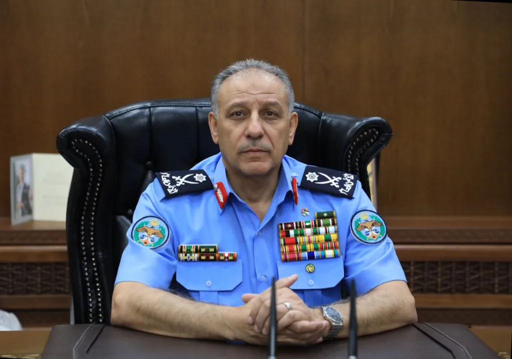 مدير الأمن العام يوعز بتكريم 117 نزيلاً اجتازوا امتحان الثانوية العامة