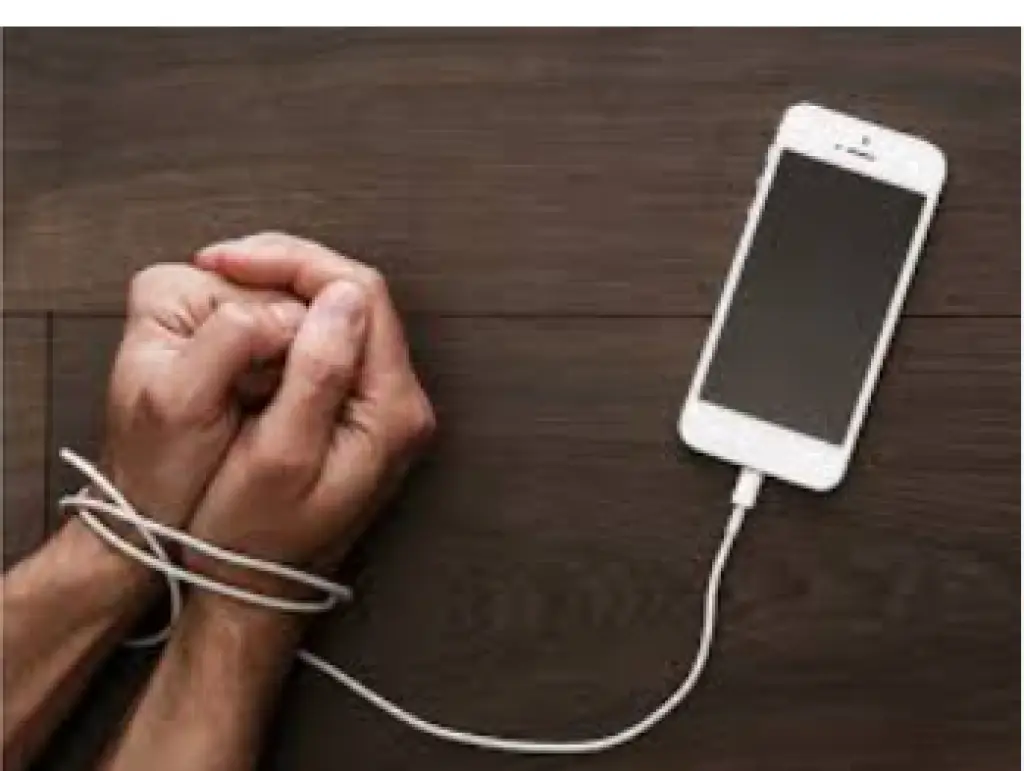 هل أنت مدمن هاتف؟ اذن تعرف على شخصيتك وما تعانيه