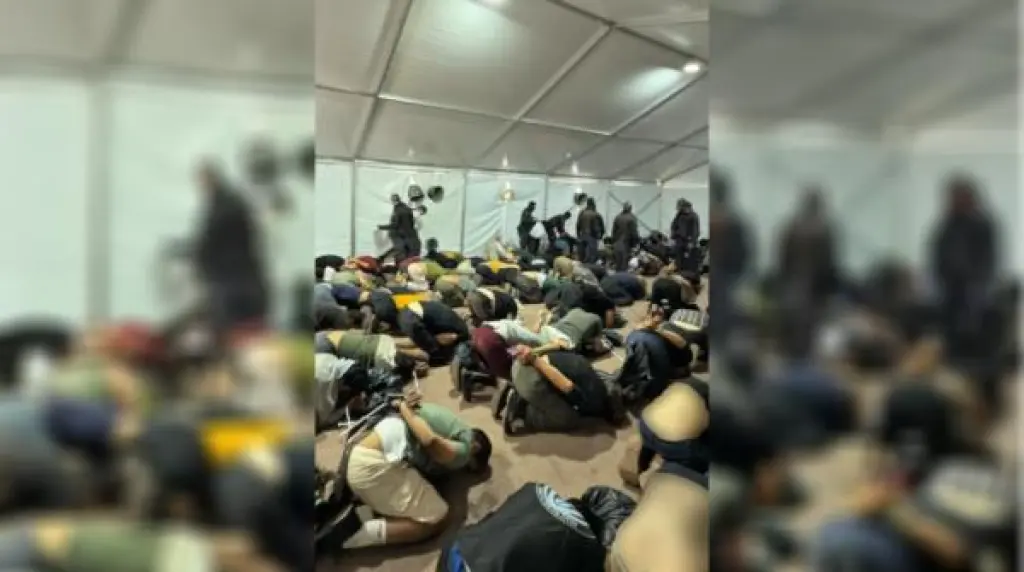 رئيس الوزراء الفرنسي يعتزم مقاضاة إسرائيل على تعاملها مع ناشطين في الأسطول