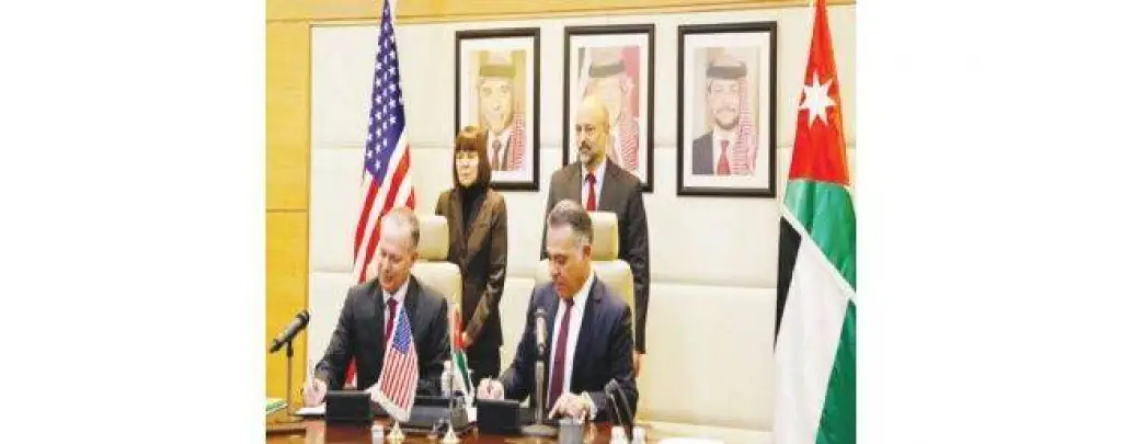الرزاز يشهد توقيع اتفاقية منحة الدعم النقدي المباشر الأميركية للخزينة
