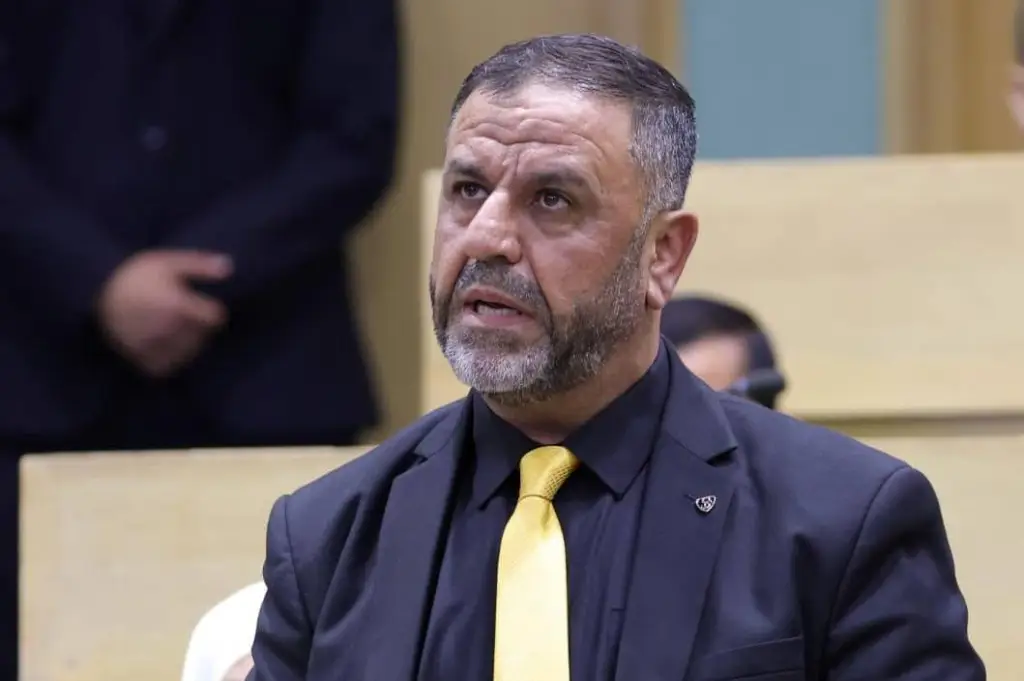 النائب الروابدة يسأل وزير الإعلام حول معايير ظهور المسؤولين على الفضائيات