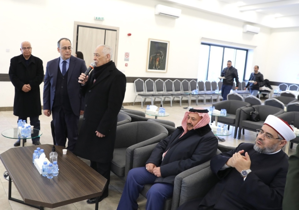 العيسوي ينقل تعازي جلالة الملك وولي العهد لعشائر العمري والصرايرة والبستنجي وخريس والدلقموني