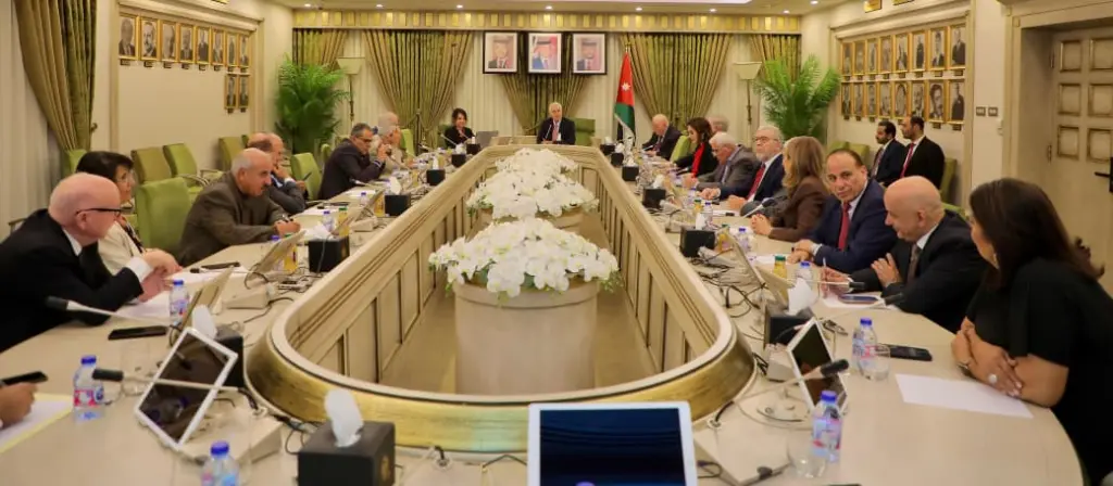 تربوية الأعيان تبحث سبل استخدام التقنيات الحديثة في عمل المجلس