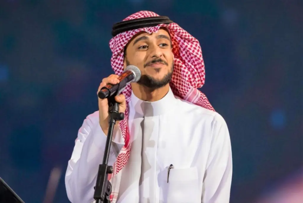 عايض يحذر بمقاضاة من يتدخل بحياته الخاصة وينشر أكاذيب عنها