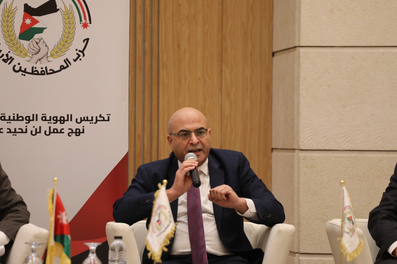 العودات يرعى إشهار الأكاديمية الحزبية لحزب المحافظين الأردني