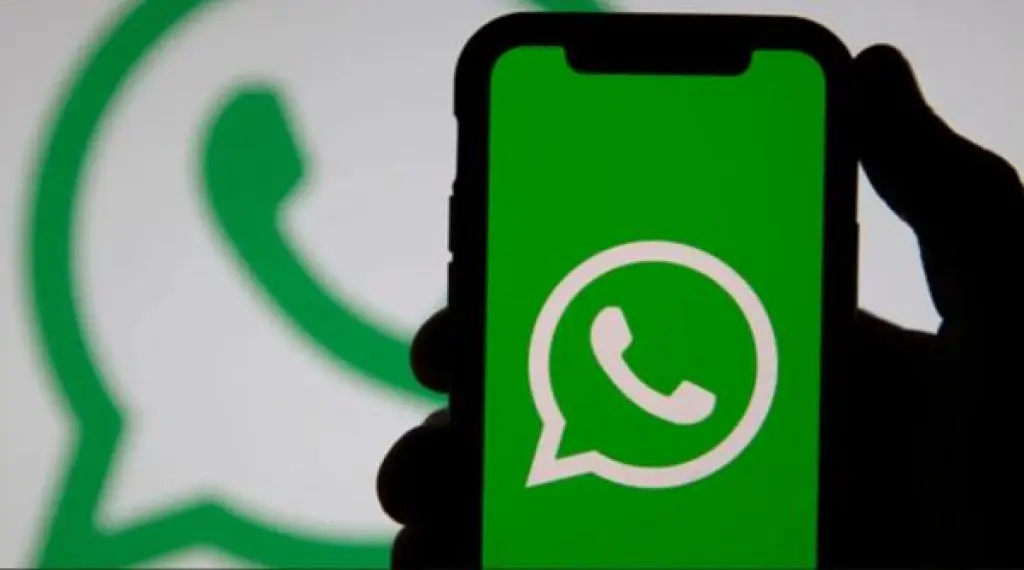 واتساب تهدد بالخروج من بريطانيا .. لهذا السبب