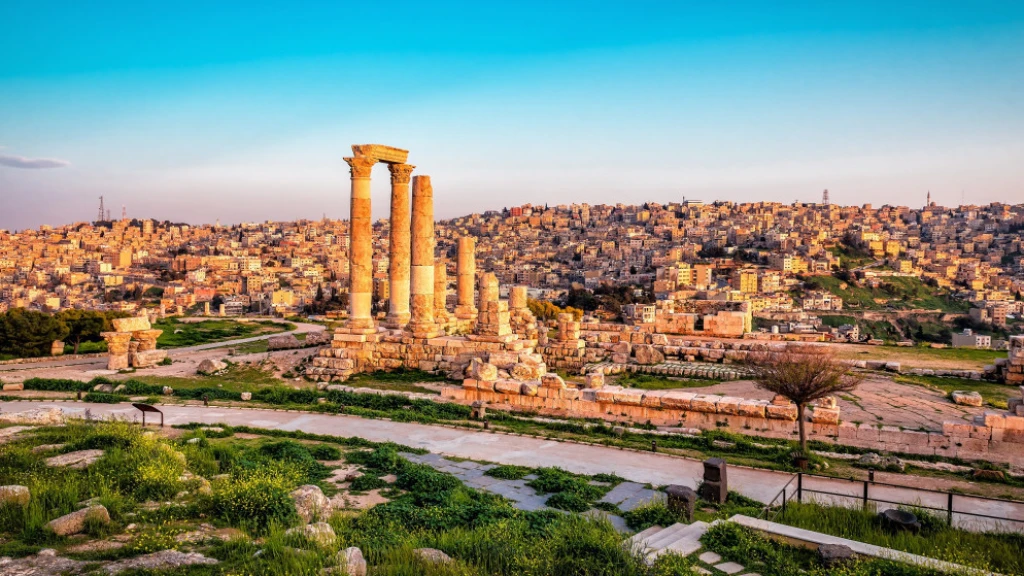 درجات الحرارة تسجل حول معدلاتها المناخية الأربعاء