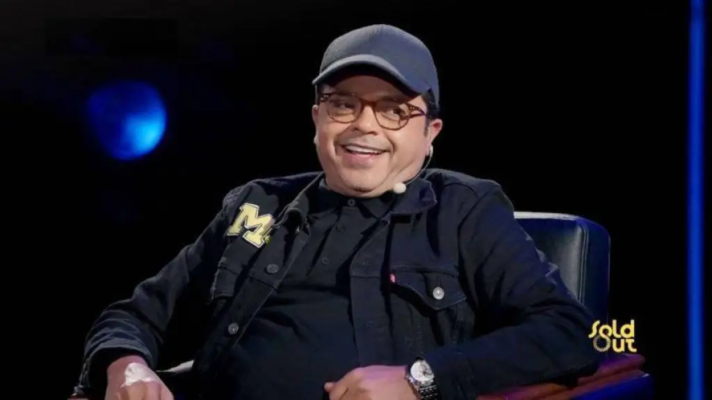 بالفيديو - محمد هنيدي يحكي قصة شقة الزمالك المسكونة في بداية حياته