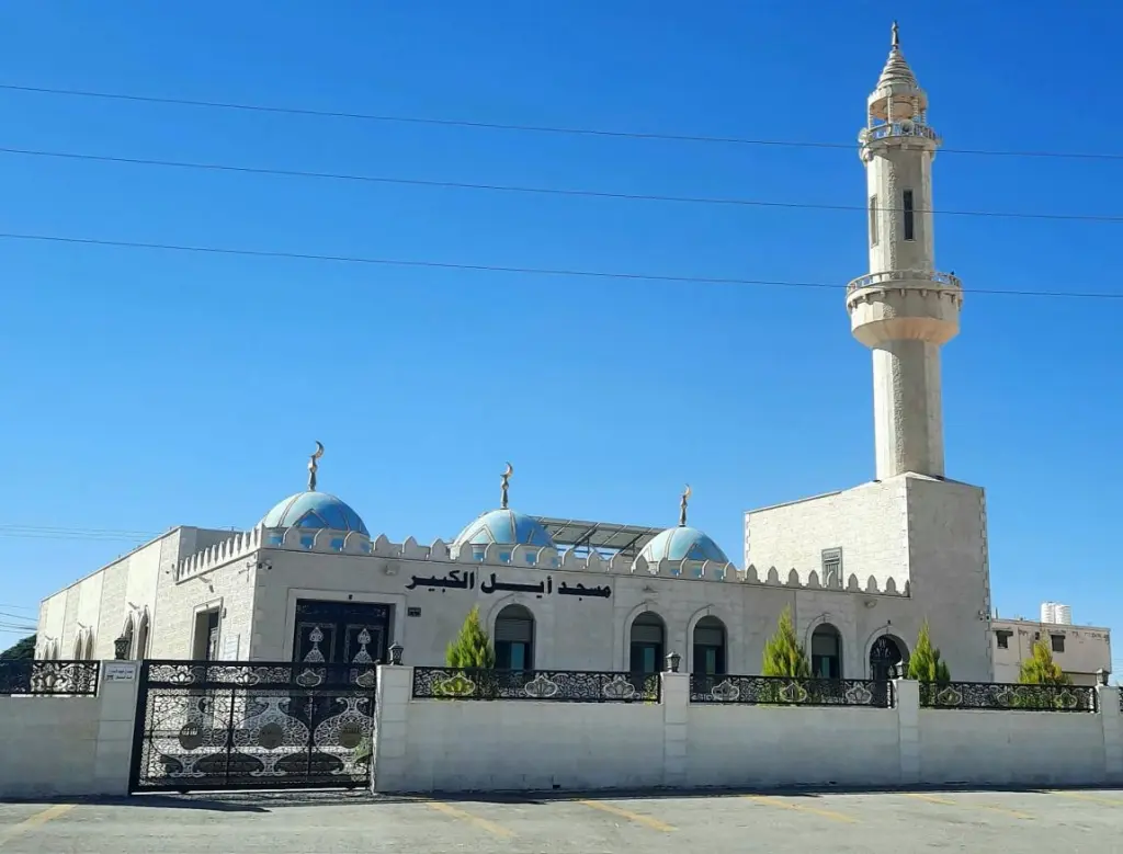 أوقاف معان تنجز 93.9% من المسح الجيومكاني للمساجد