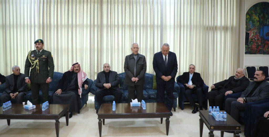مندوبا عن الملك وولي العهد … العيسوي يعزي بوفاةً والدة العين والنأئب الأسبق خالد رمضان