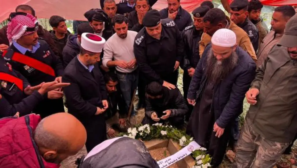تشييع جثمان الوكيل حمزة عبدالله العمرو