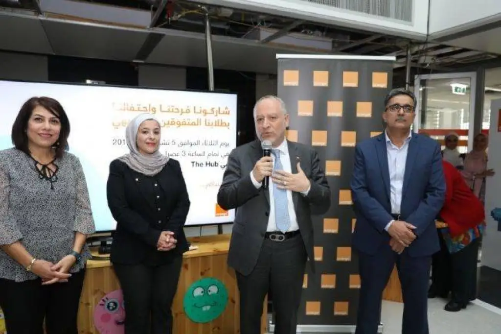 Orange الأردن تقدّم منحاً دراسية لأبناء موظفيها المتفوّقين