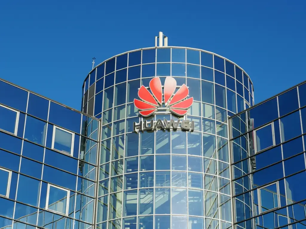 هواوي تعلن عن هاتف مجهز بمعالج Snapdragon