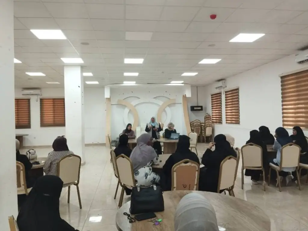جلسة تعريفية بجائزة الحسين للعمل التطوعي في بلدية القطرانة