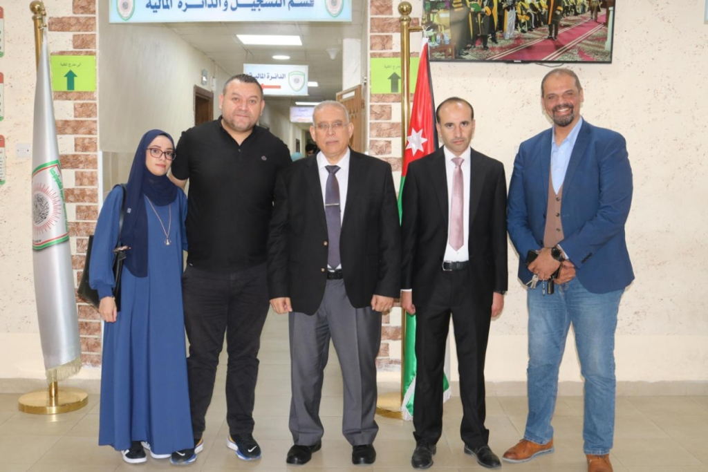 افتتاح دورتي تصميم تكنولوجيا صناعة الأسنان الرقمية وبرمجة الاكسوكاد في الكلية الجامعية العربية للتكنولوجيا