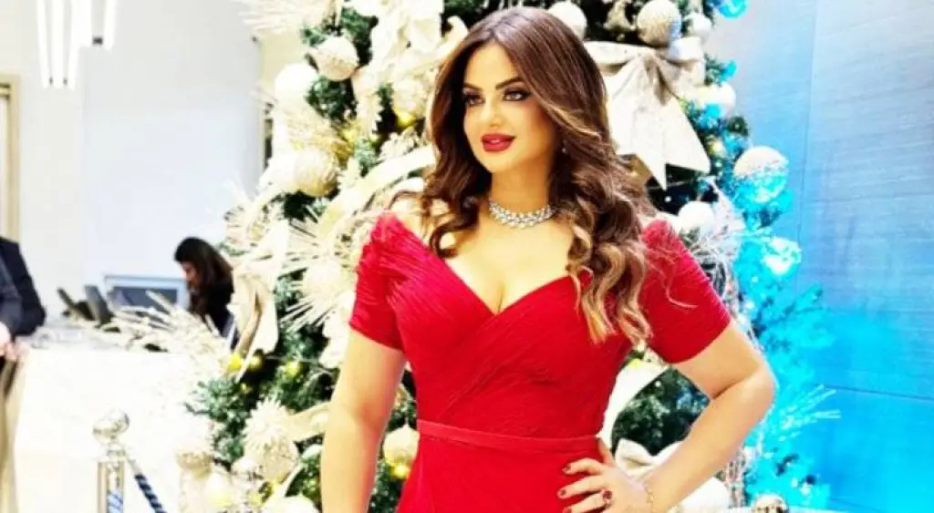 الفنانة باسكال مشعلاني  تخطف الأنظار بإطلالة ساحرة بالأحمر بحفل رأس السنة في أربيل - شاهد