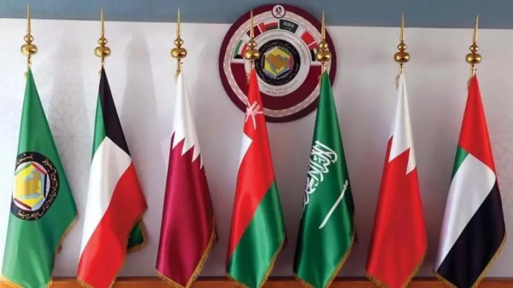 "التعاون الخليجي" يدين الغارات الإسرائيلية على مطار "أبو الظهور" السوري